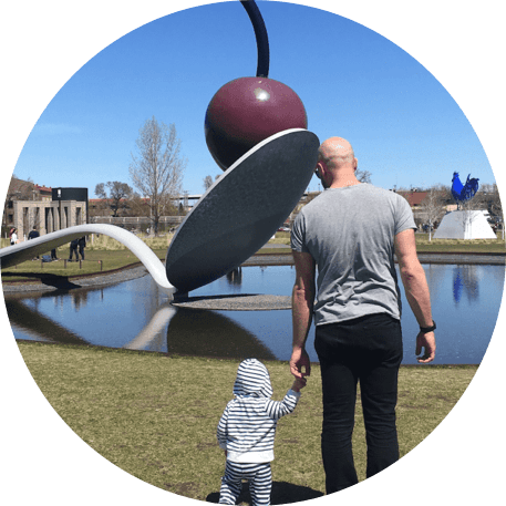 Caylan Larson in Minneapolis Sculpture Garden with Family
